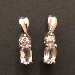 10k white gold white topaz and diamond earring